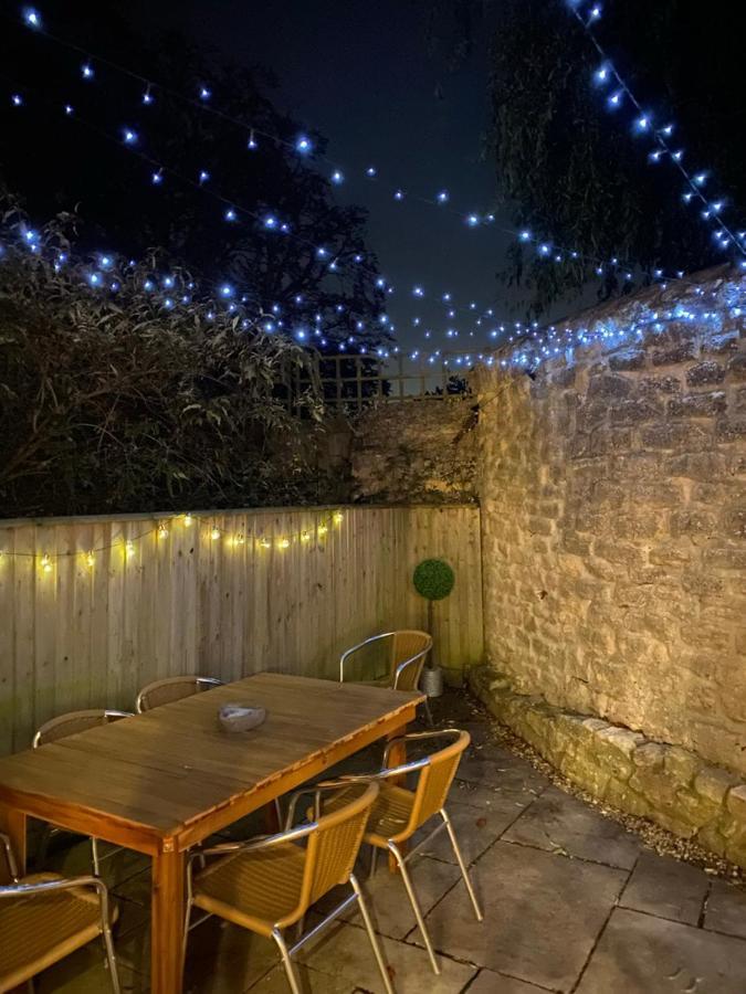 Burgess Yard 2-Bedroom Cottage, Bath Extérieur photo