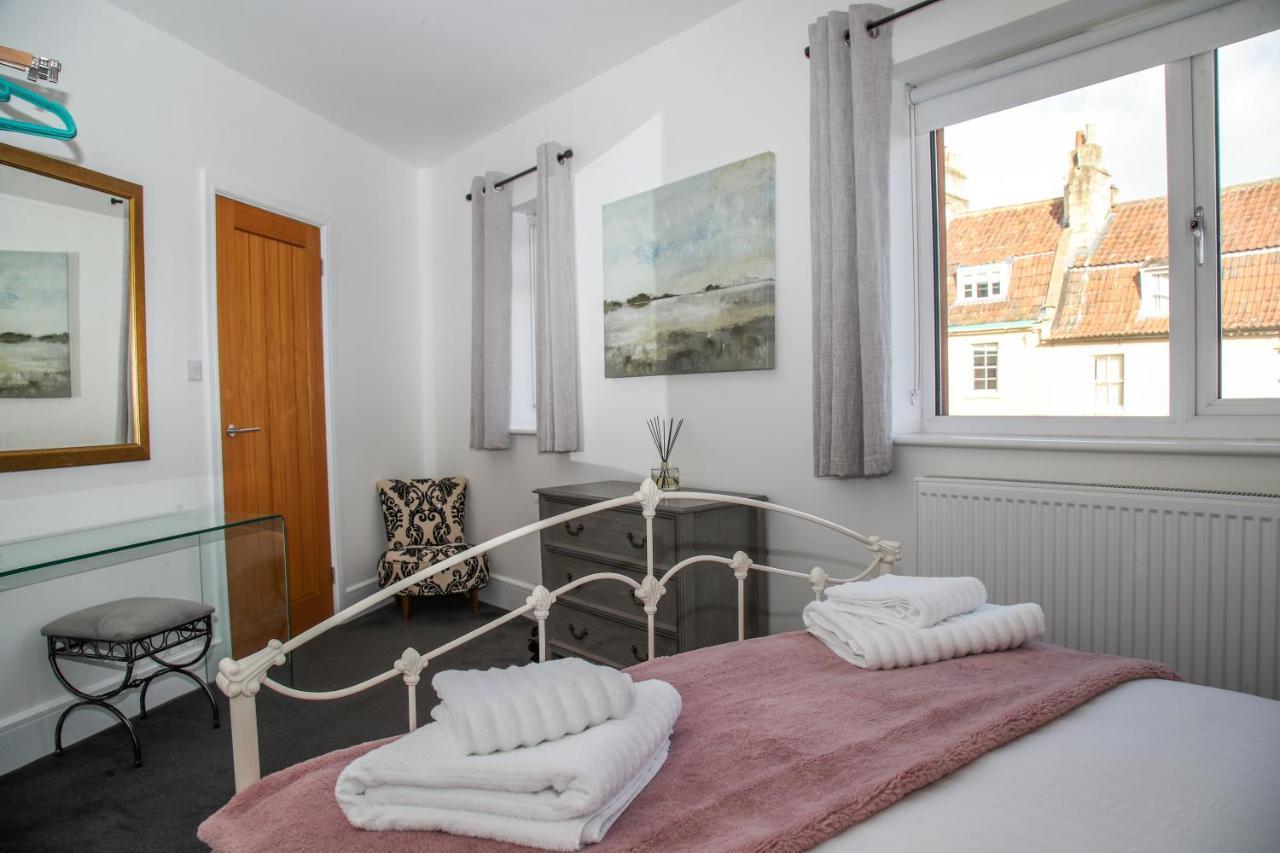 Burgess Yard 2-Bedroom Cottage, Bath Extérieur photo